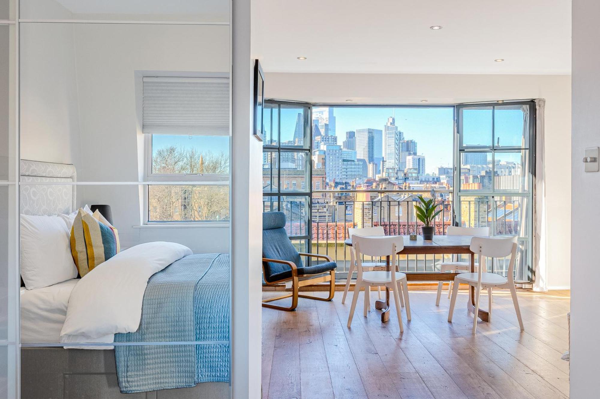 Whitechapel, Fantastic 1bed With Stunning Views Over *